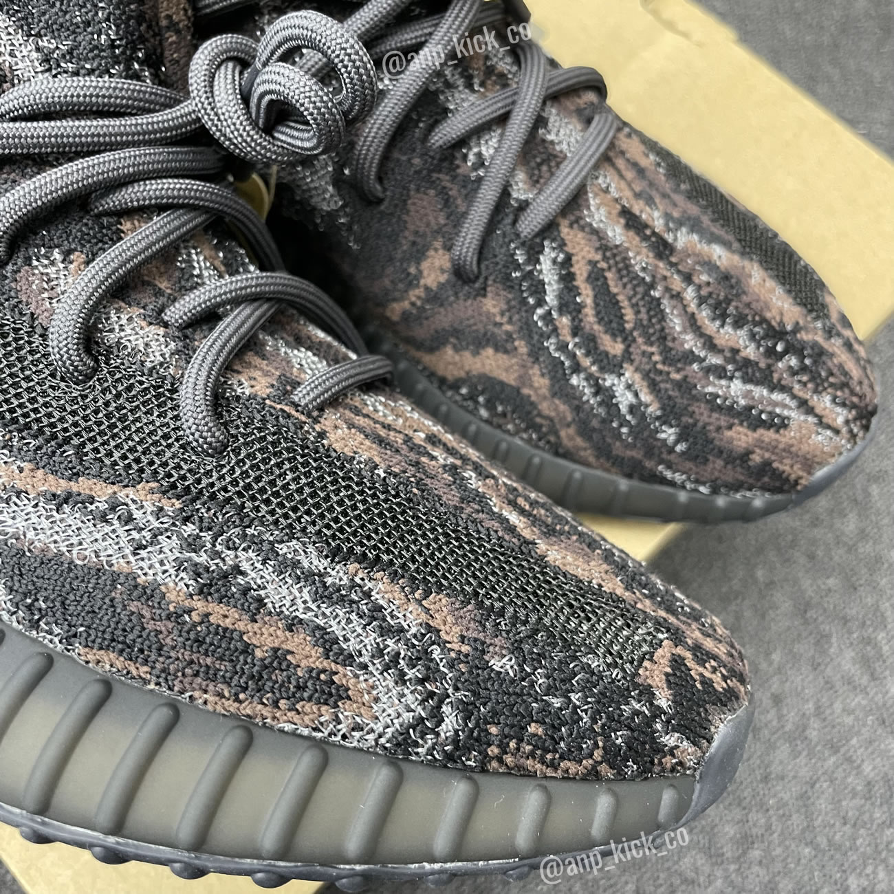 Adidas Yeezy Boost 350 V2 Mx Rock Anpkick Gw3774 (8) - newkick.app