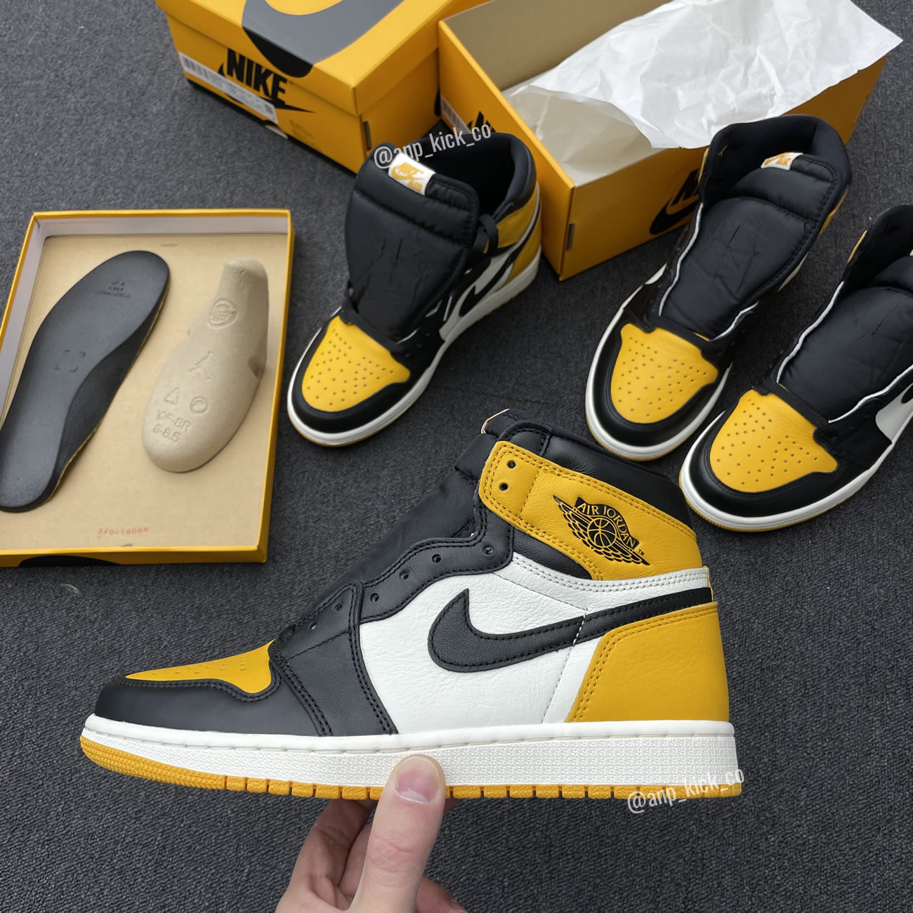 Air Jordan 1 Retro High Og Anpkick Yellow Toe 555088 711 (3) - newkick.app