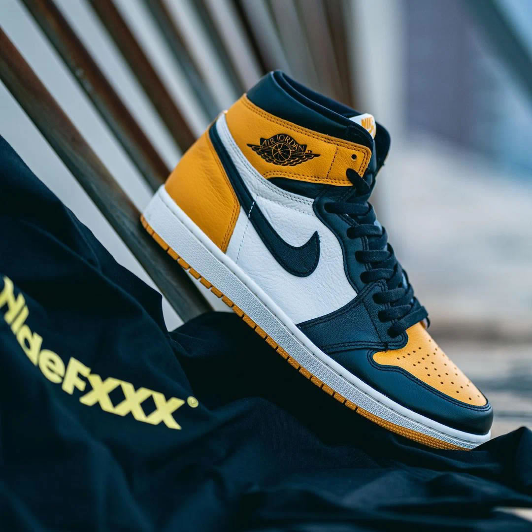 Air Jordan 1 Retro High Og Yellow Toe 555088 711 (4) - newkick.app