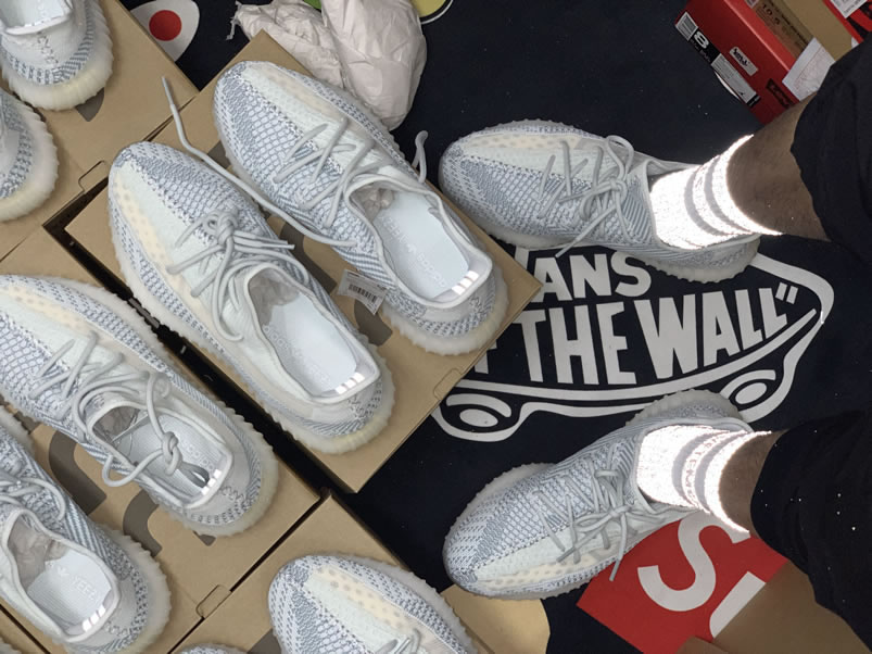 Adidas Yeezy Boost 350 V2 Cloud White Non Reflective Anpkick On Feet Fw3043 (3) - newkick.app