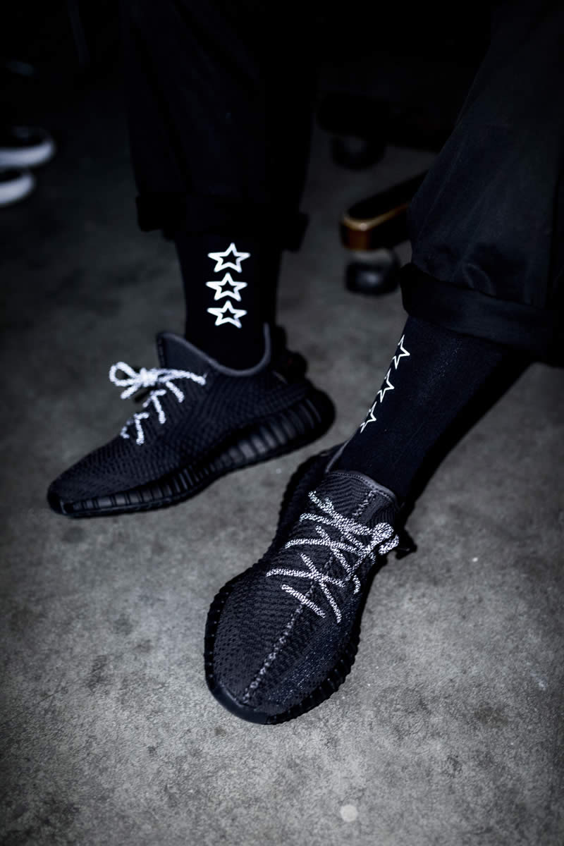 Adidas Yeezy Boost 350 V2 Black None Refective On Feet Fu9013 (4) - newkick.app