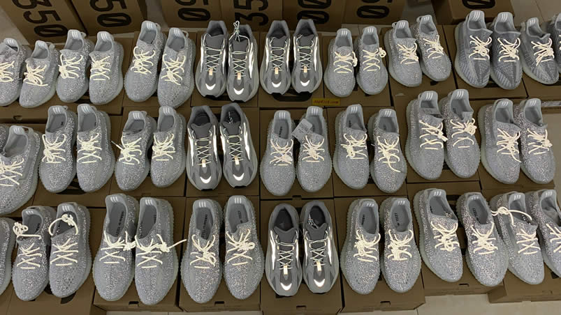 Adidas Yeezy Boost 350 V2 Static Reflective 3m And Yeezy 700 Static Anpkick (3) - newkick.app