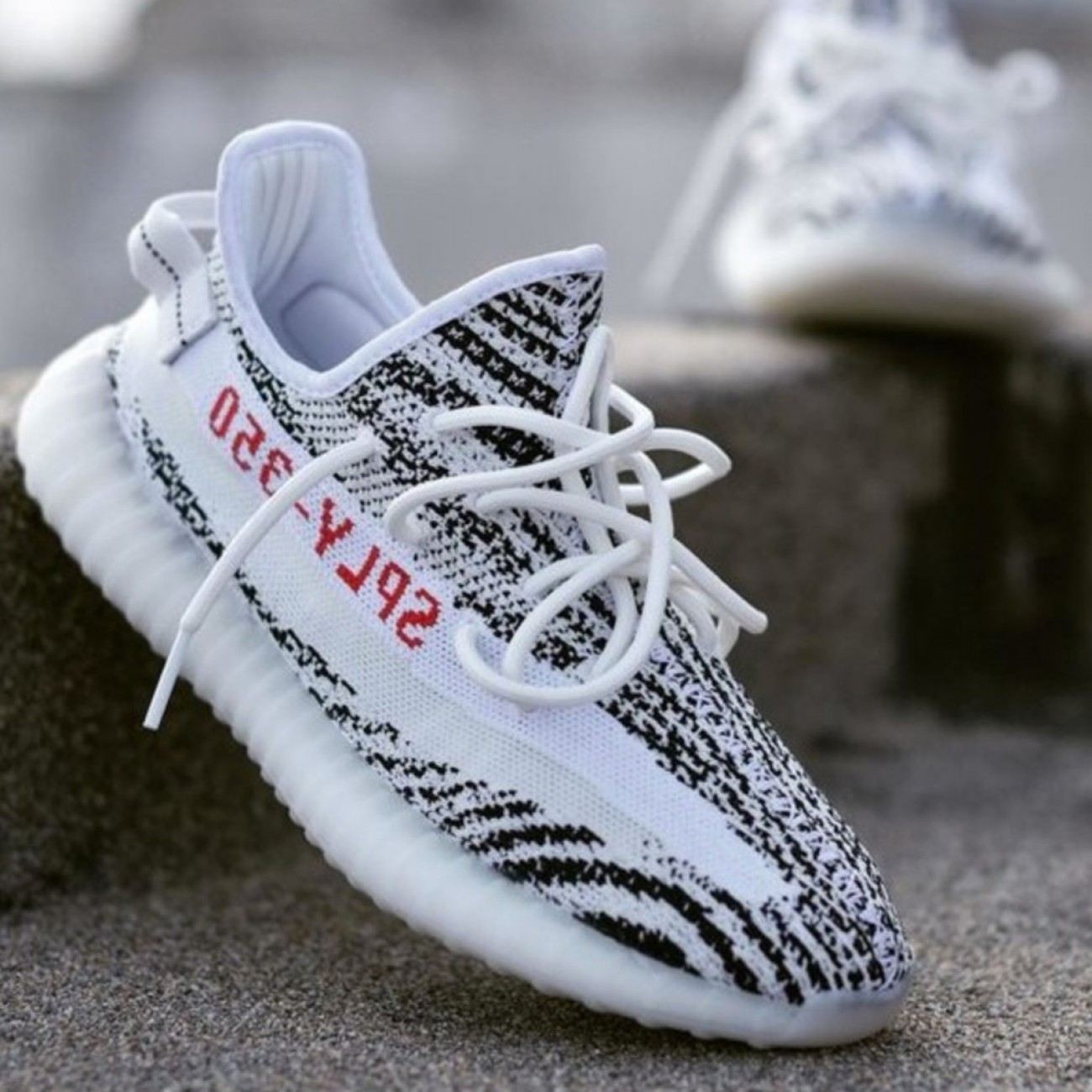 Adidas Yeezy Boost 350 V2 Zebra Cp9654 Outfit 2018 Release Date (6) - newkick.app