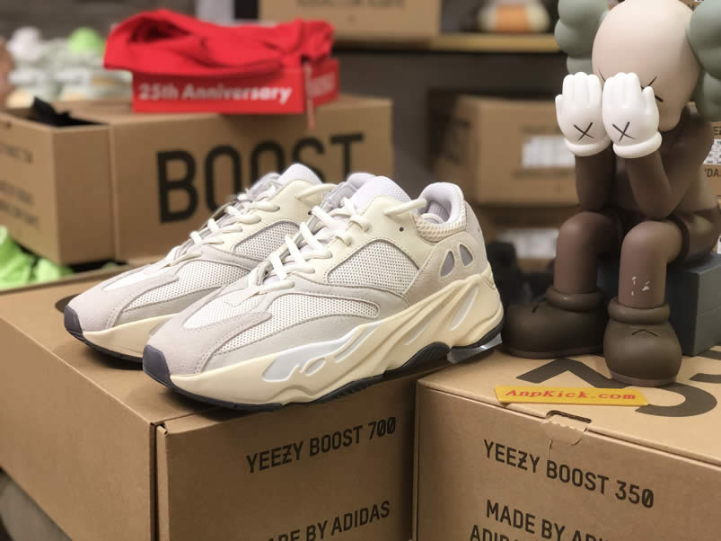 Adidas Yeezy Boost 700 Analog Outfit On Foot Release Date Eg7596 (5) - newkick.app