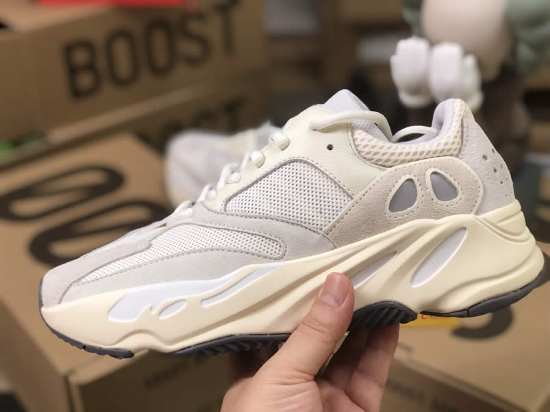 Adidas Yeezy Boost 700 Analog Outfit On Foot Release Date Eg7596 (8) - newkick.app