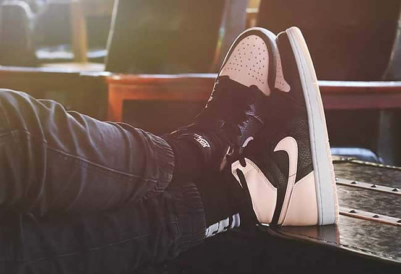 Air Jordan 1 Crimson Tint For Sale On Feet Aj1 Hyper Pink And Black 555088 081 (1) - newkick.app