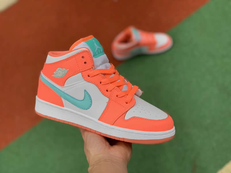 Air Jordan 1 Mid GS 'Crimson Pulse' Pink Aqua 555112-814 Pics