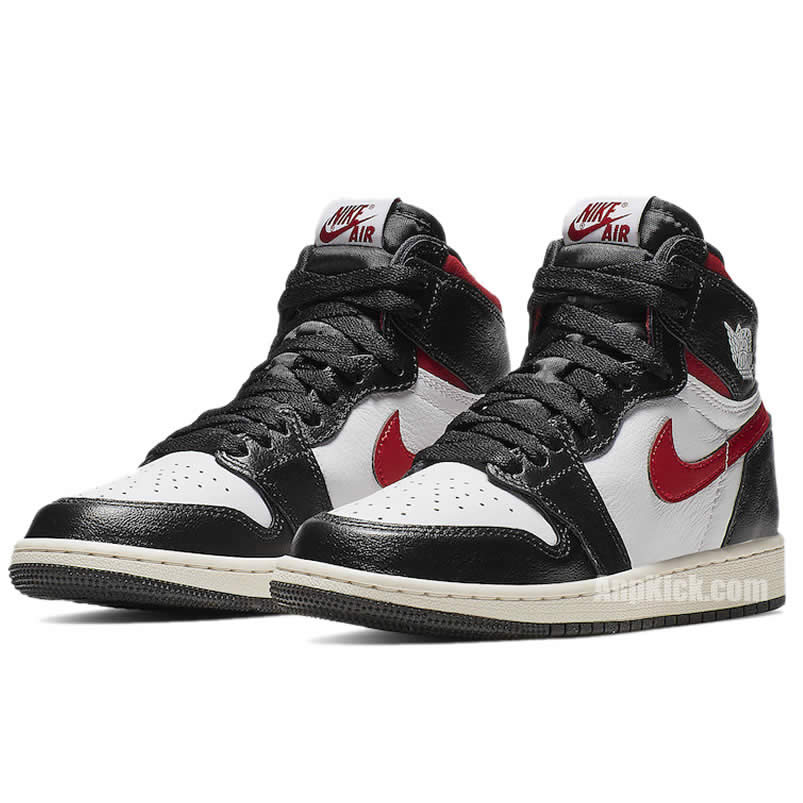 Air Jordan 1 Retro High Og Gym Red Black White 555088 061 (3) - newkick.app