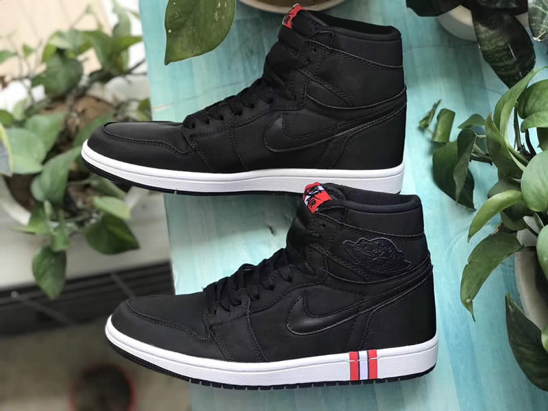 Air Jordan 1 Retro High PGS / Paris Saint-Germain AJ1 Shoes AR3254-001 Pics