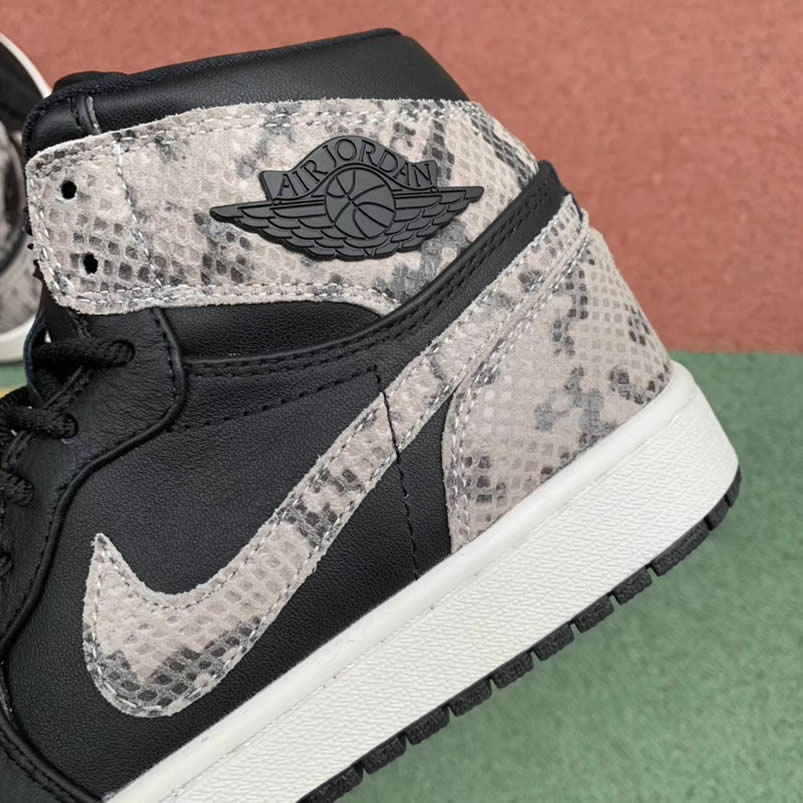 Air Jordan 1 Retro High 'Snakeskin' Black Shoes AH7389-004 Pics