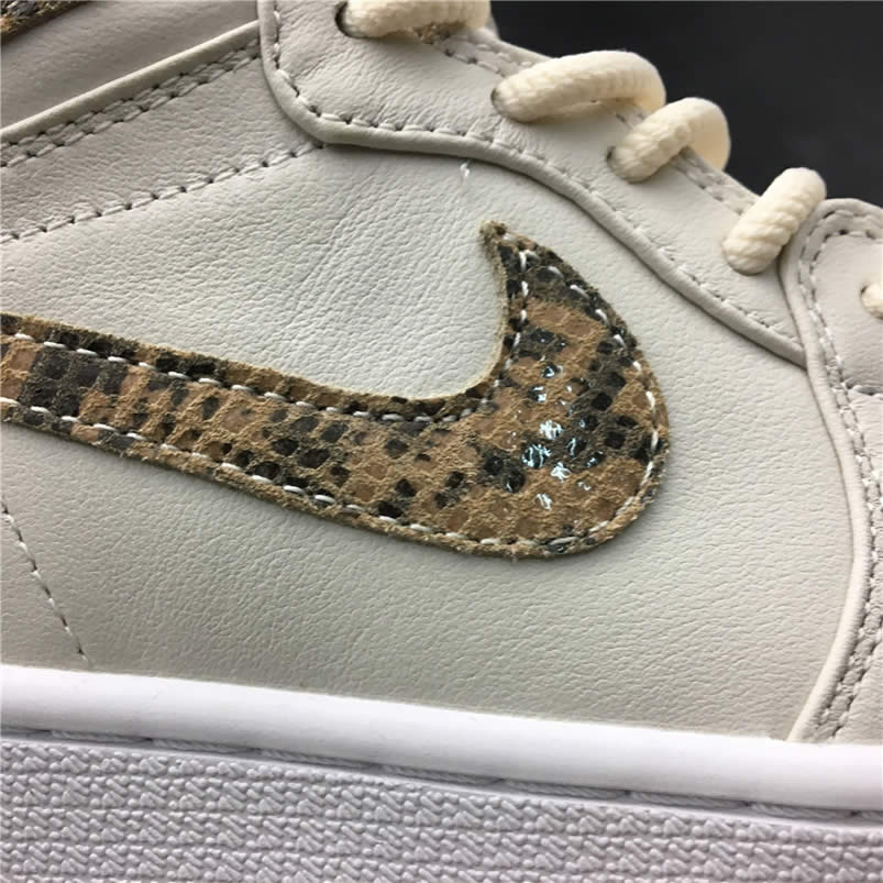 Air Jordan 1 Retro High 'Snakeskin' White Shoes AH7389-004 Pics