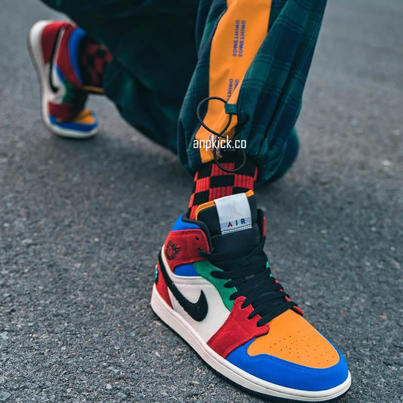 Blue The Great Air Jordan 1 Mid Fearless Outfit On Feet Release Date Cu2805 100 (3) - newkick.app