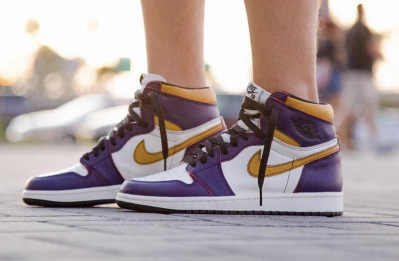 Nike Sb Air Jordan 1 Lakers Chicago Court Purple On Feet Cd6578 507 (2) - newkick.app