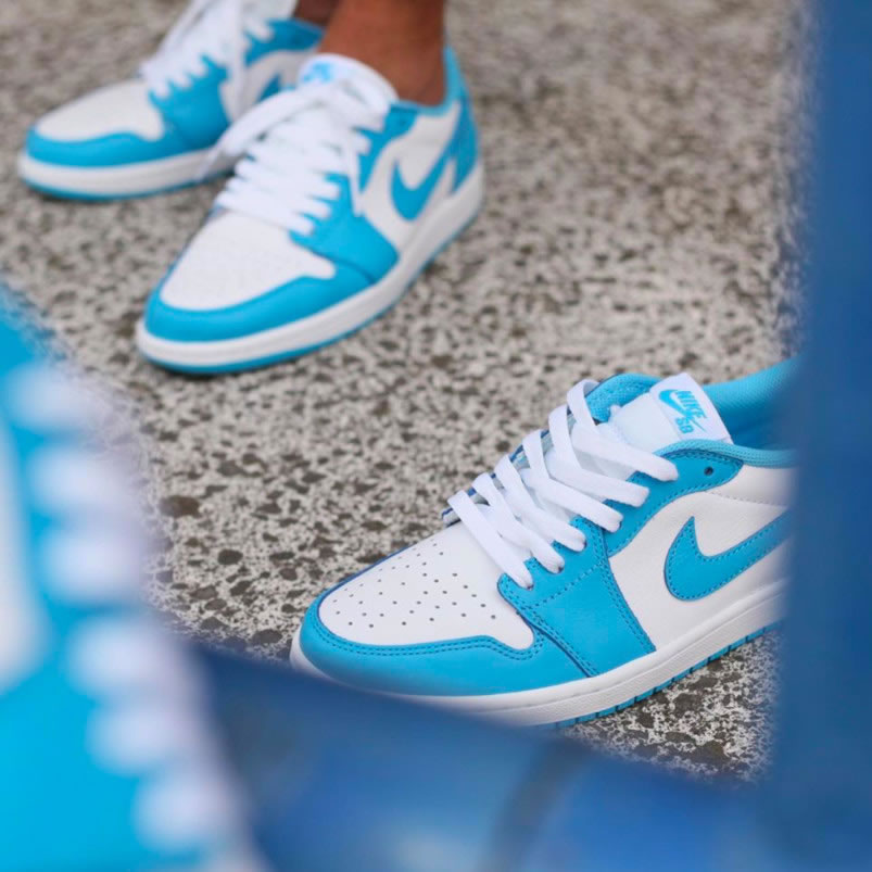 Nike Sb Air Jordan 1 Low Unc Blue On Feet (6) - newkick.app