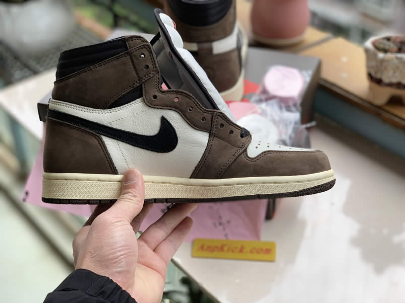 Travis Scott Air Jordan 1 Brown Cactus Jack For Sale Price Anpkick Release Date Cd4487 100 (3) - newkick.app