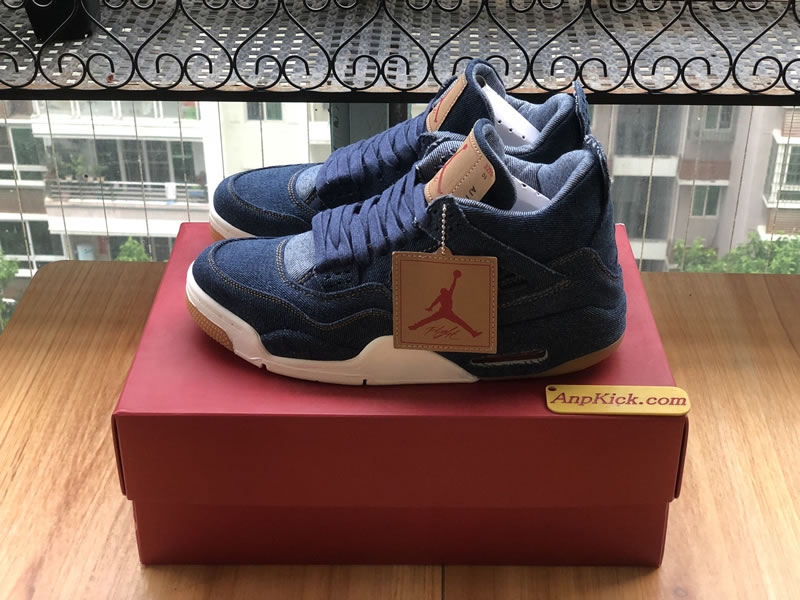 Levi's x Air Jordan 4 'Blue Denim' Left Side Image