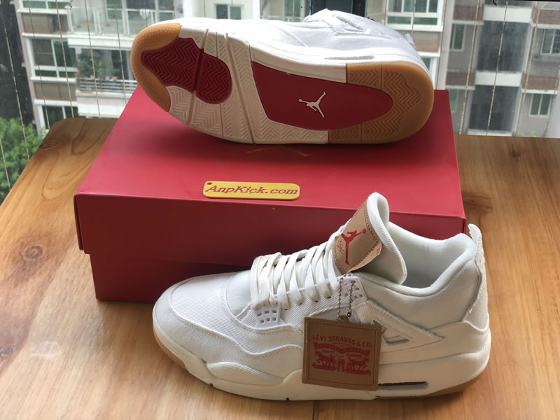 Levi's x Air Jordan 4 Retro 'White Denim' For Sale Bottom Images