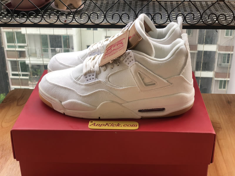 Levi's x Air Jordan 4 Retro 'White Denim' For Sale Side Images