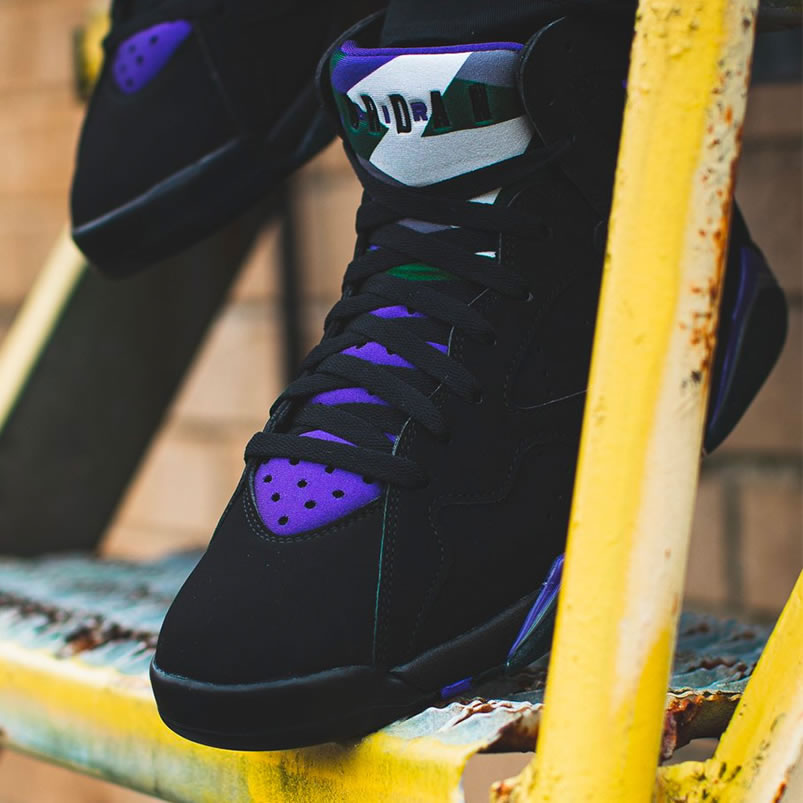 Air Jordan Retro 7 Ray Allen On Foot Pe Black And Purple 304775 053 (2) - newkick.app