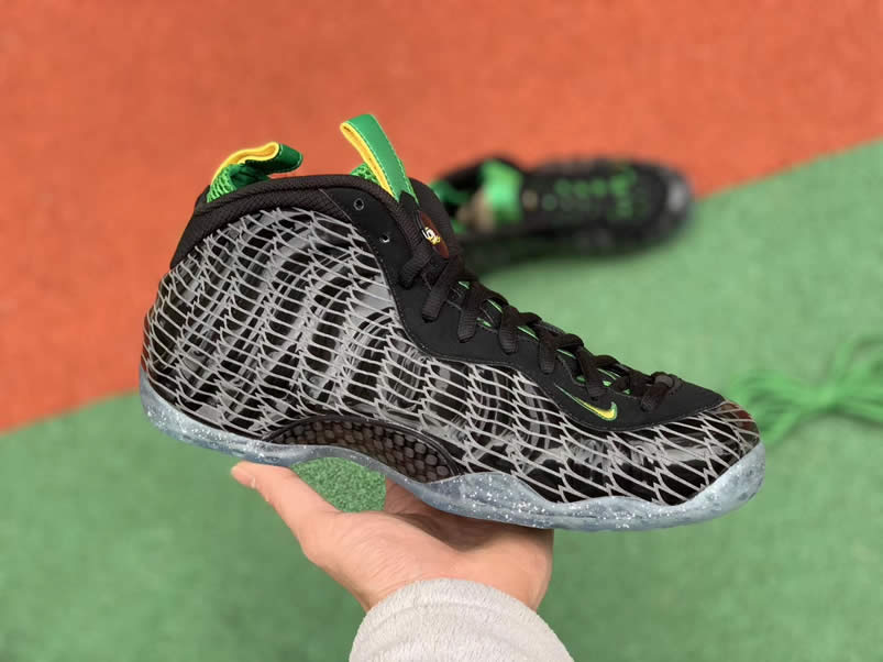 Nike Air Foamposite One Prm Uo Qs Image Oregon Ducks For Sale 652110 00 (8) - newkick.app