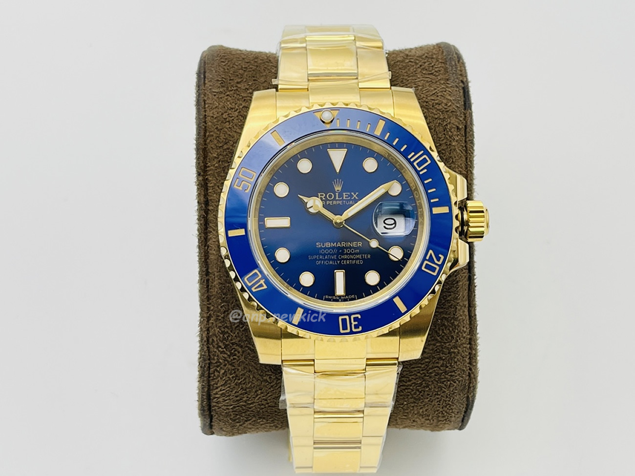 Rolex Submariner Royal Blue Hulk Black 126618lb (34) - newkick.app