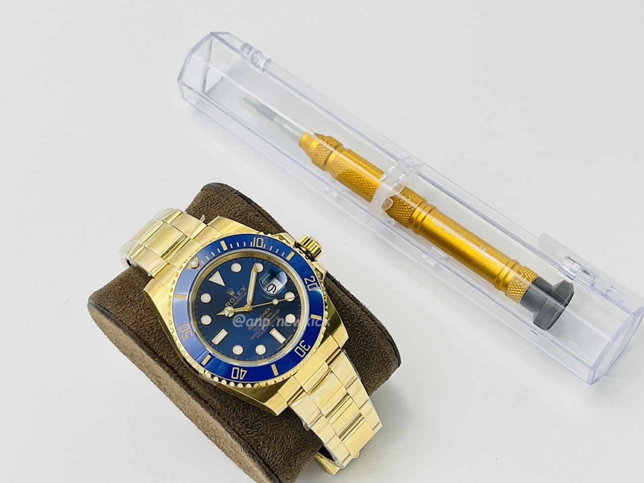 Rolex Submariner Royal Blue Hulk Black 126618lb (35) - newkick.app