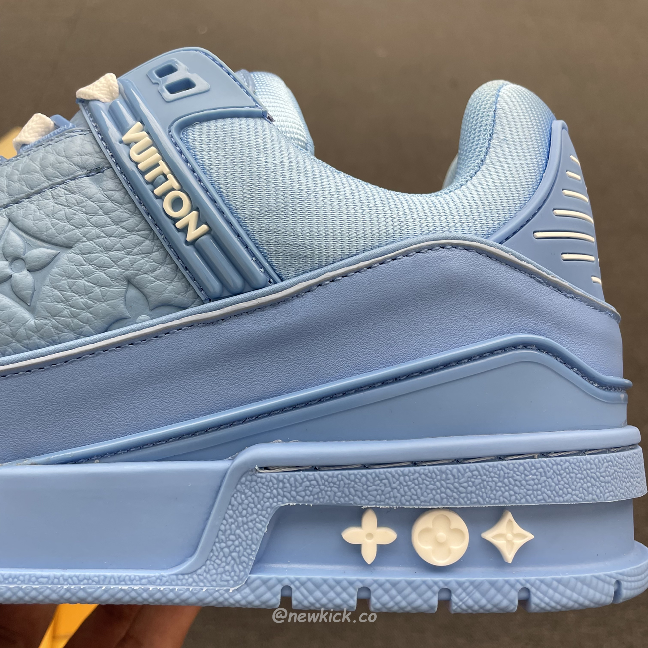 Louis Vuitton Trainer Blue Embossed Monogram (9) - newkick.app