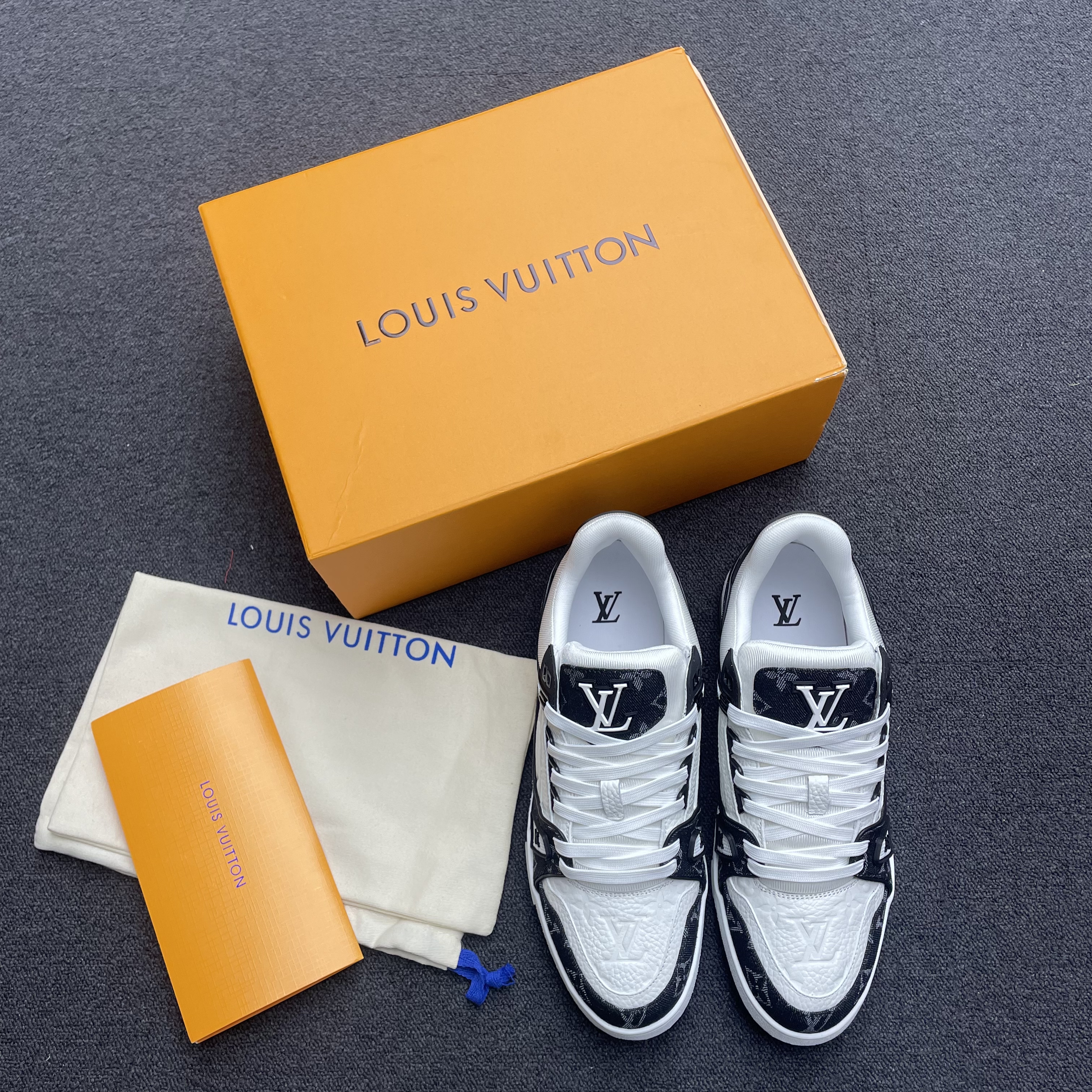 Louis Vuitton Lv Trainer White Black White 1a9jgb (6) - newkick.app