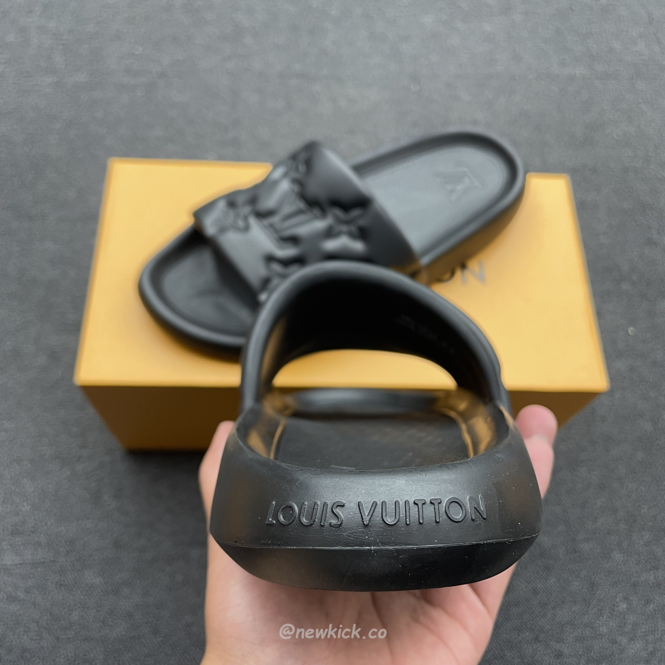 Louis Vuitton Waterfront White Blue 1a9zm5 (41) - newkick.app