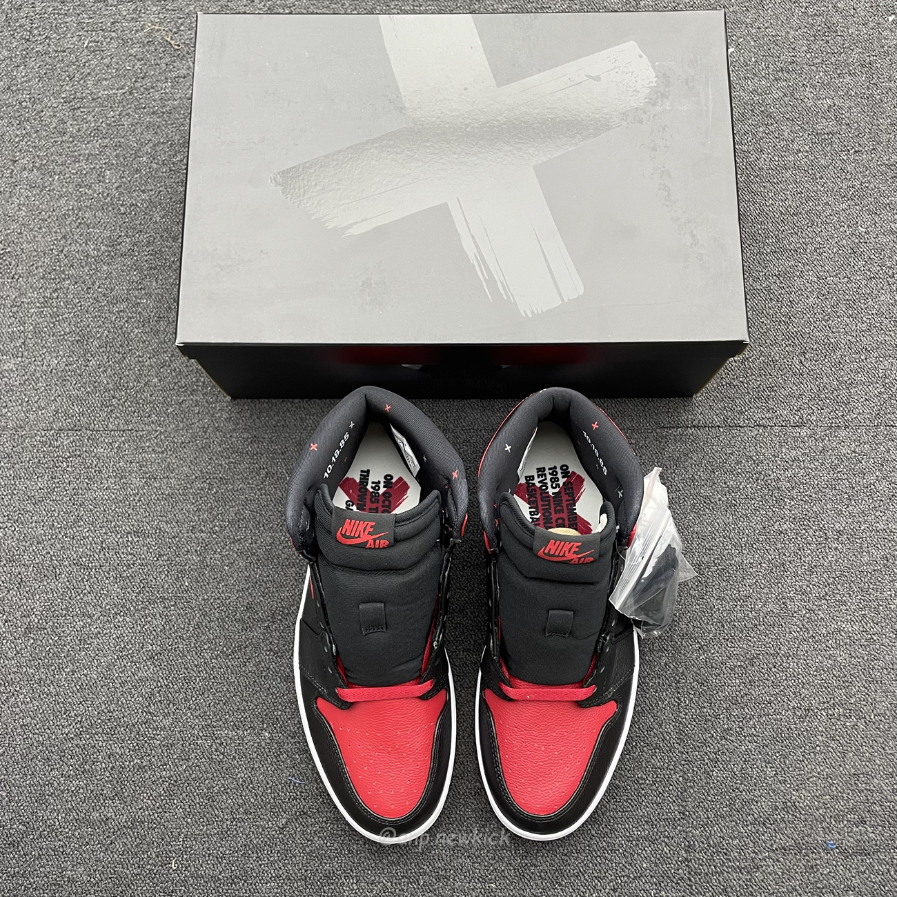 Air Jordan 1 Retro Banned B Grade 2011 432001 001 (10) - newkick.app