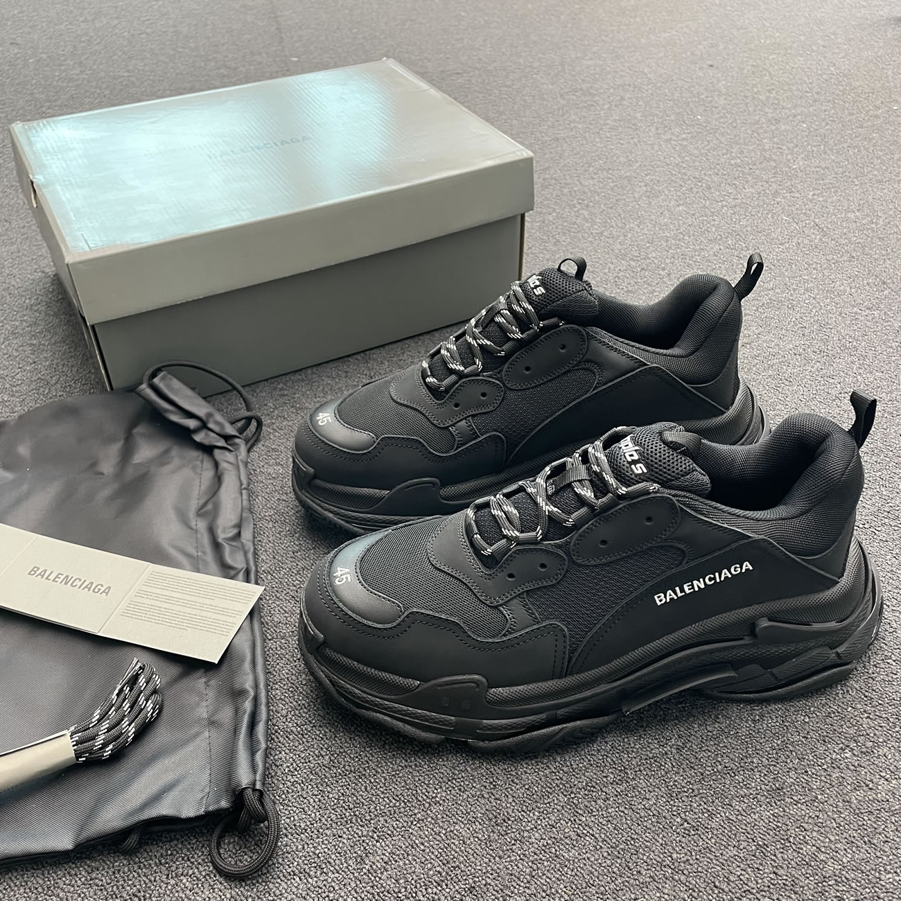 Balenciaga Triple S Black W 541624w09011000 (3) - newkick.app