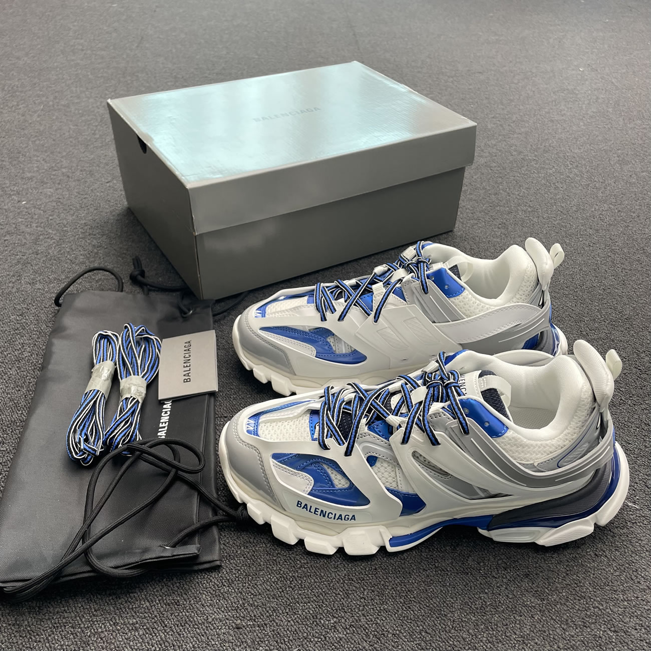 Balenciaga Track White Blue 542023w2fs99051 (5) - newkick.app