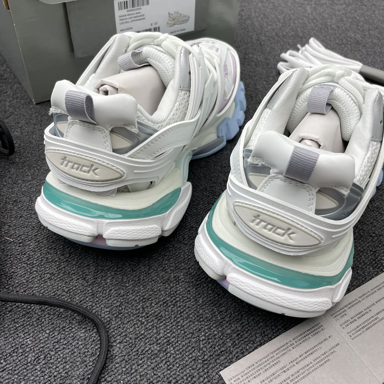 Balenciaga Track Pastel (w) 542436w3ac49045 (4) - newkick.app