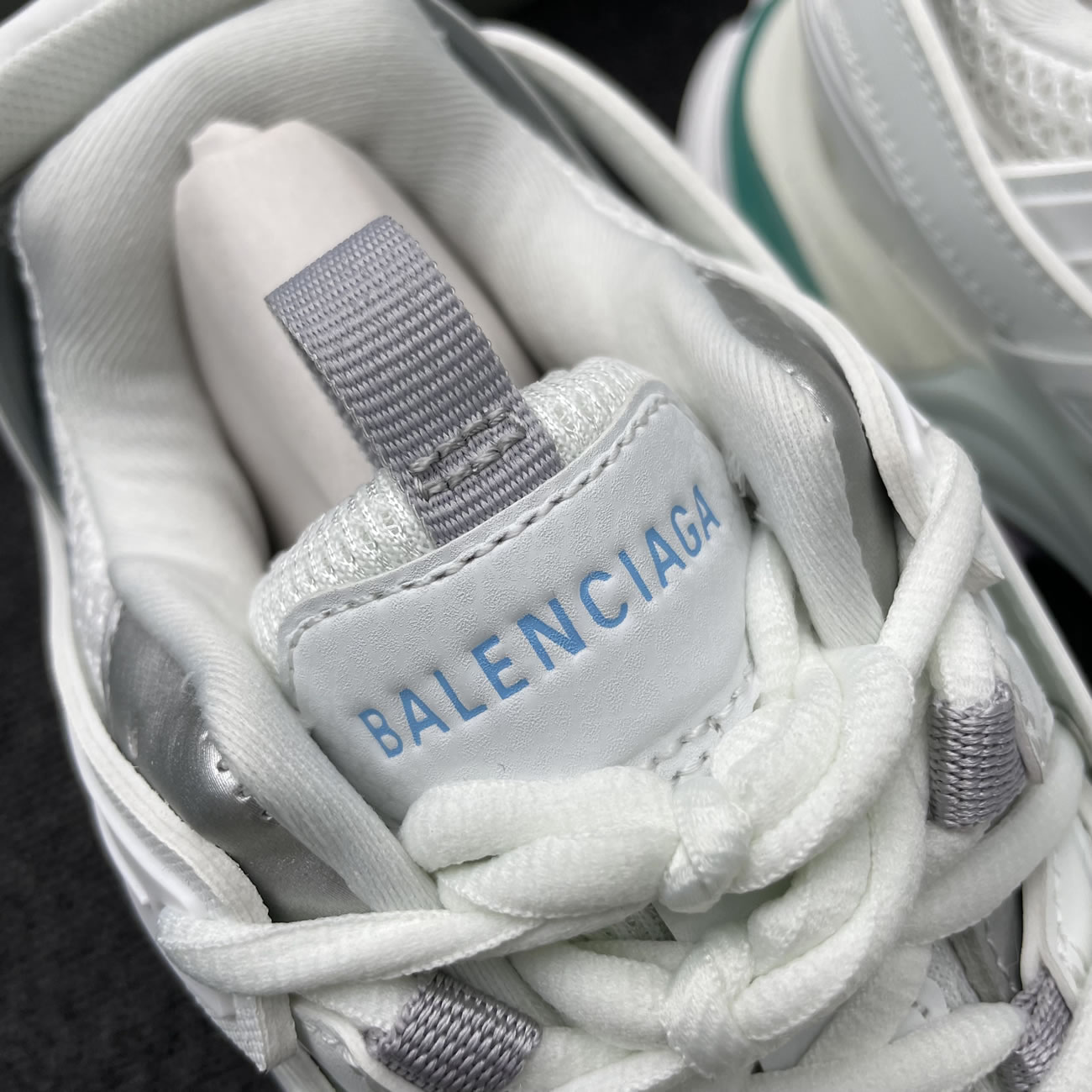 Balenciaga Track Pastel (w) 542436w3ac49045 (5) - newkick.app