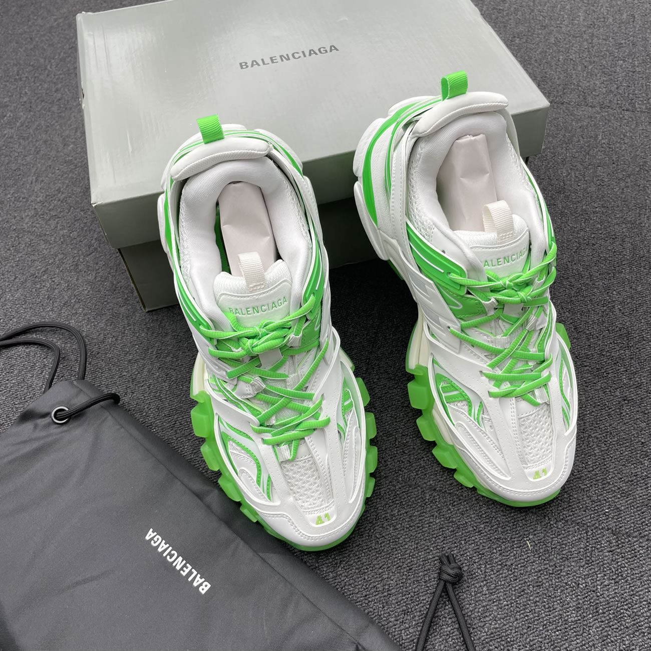 Balenciaga Track Led Sneaker 542436w3rl19035 (9) - newkick.app