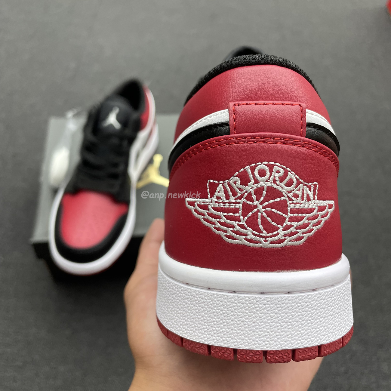 Air Jordan 1 Low Bred Toe 553558 612 (11) - newkick.app