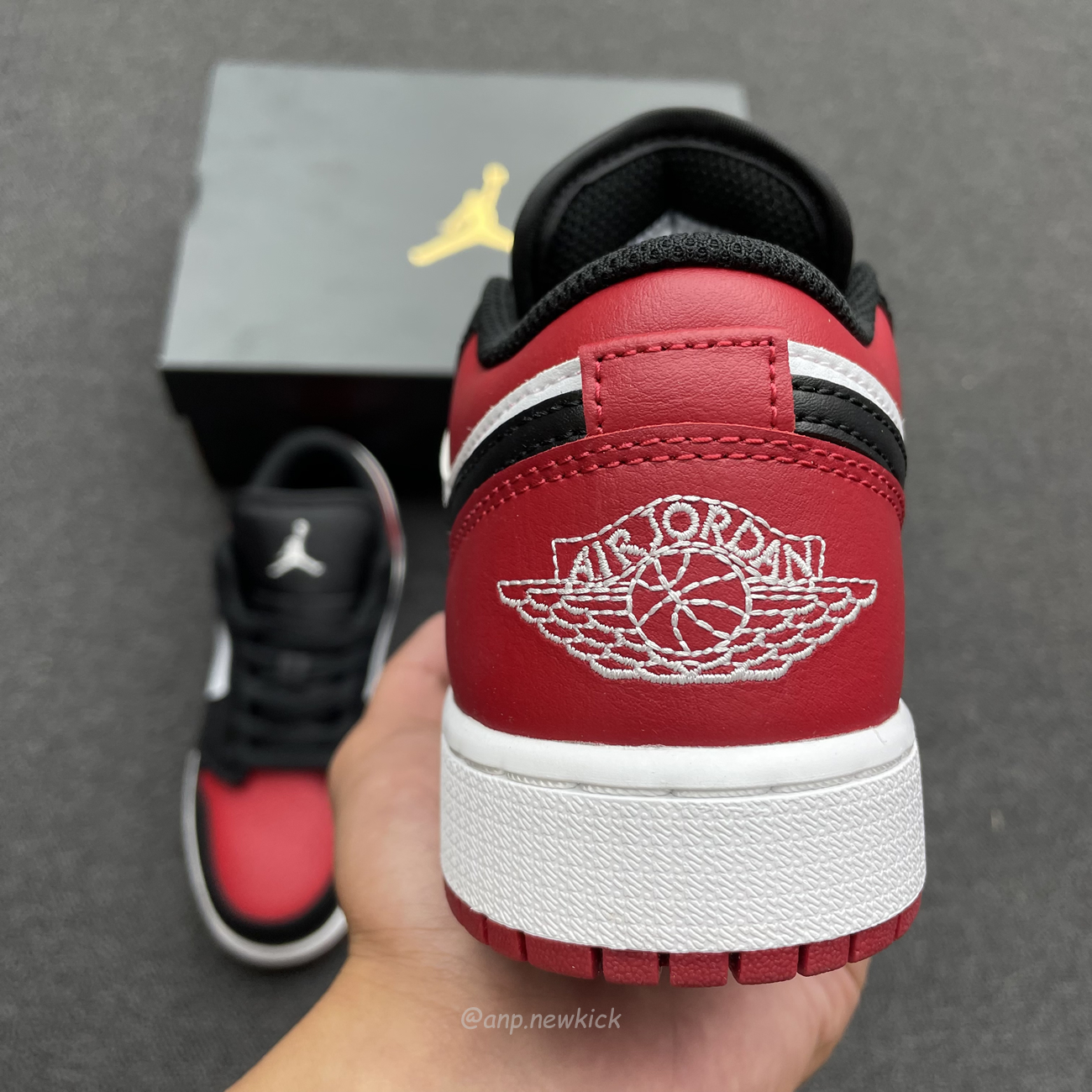 Air Jordan 1 Low Bred Toe Gs 553560 612 (10) - newkick.app