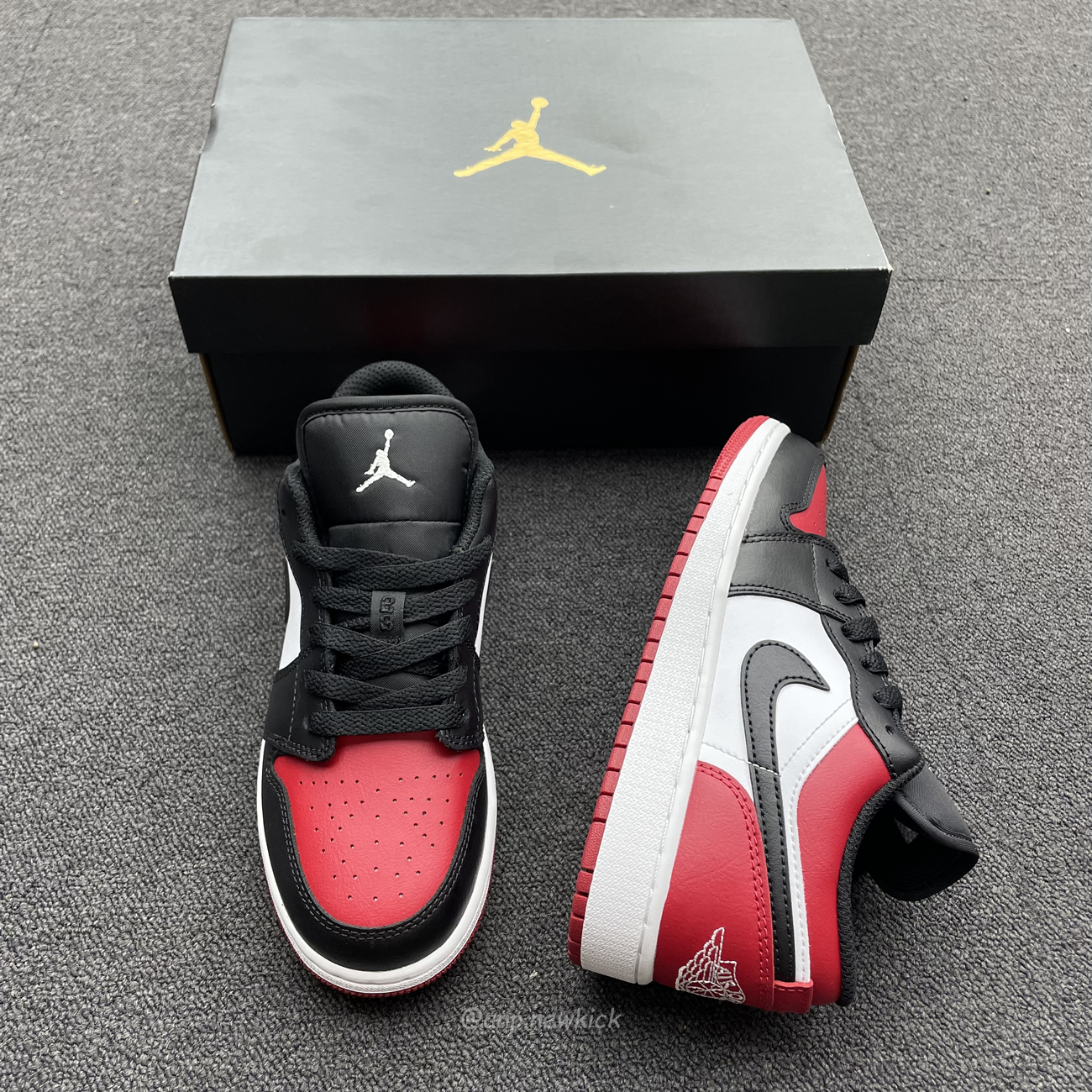 Air Jordan 1 Low Bred Toe Gs 553560 612 (4) - newkick.app