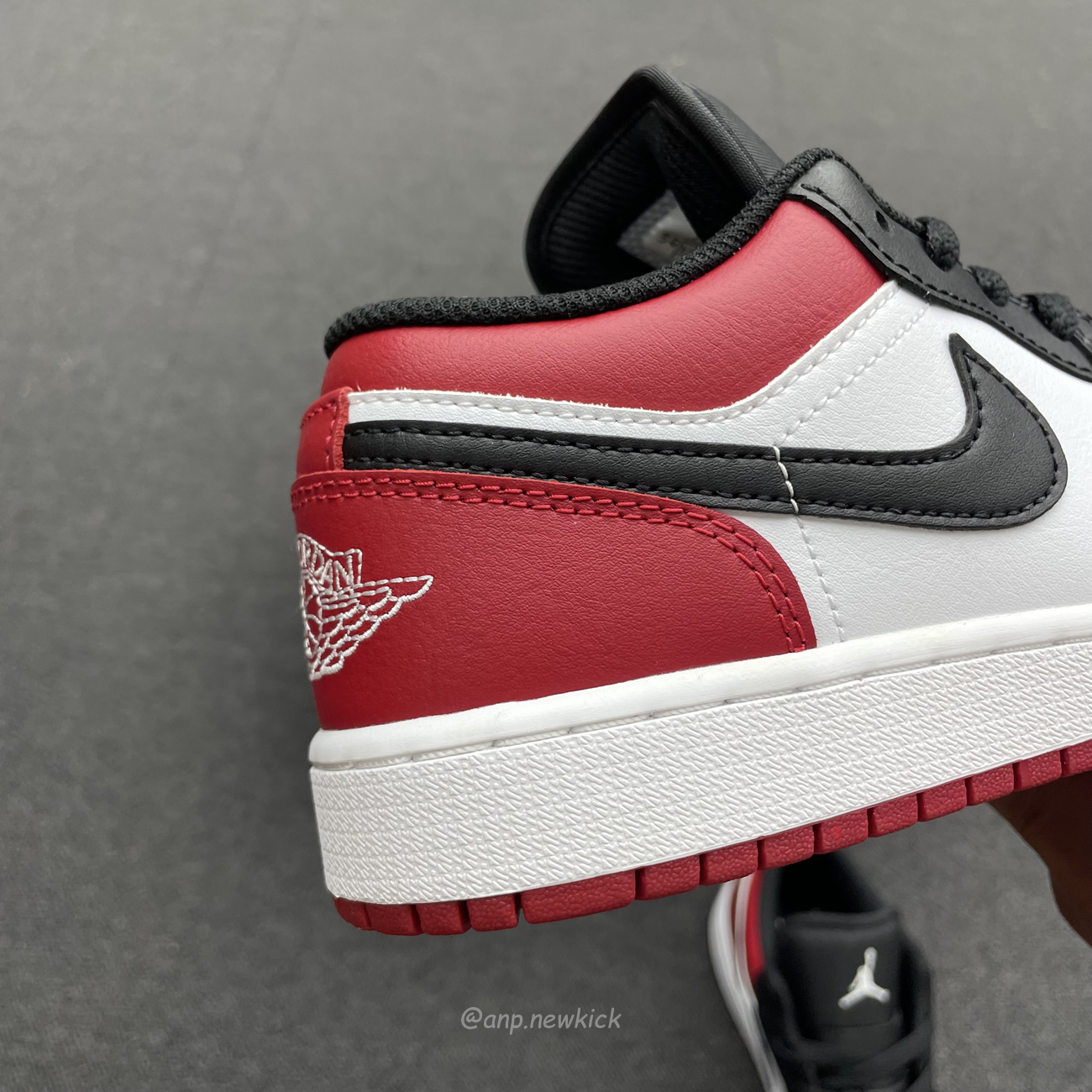 Air Jordan 1 Low Bred Toe Gs 553560 612 (6) - newkick.app