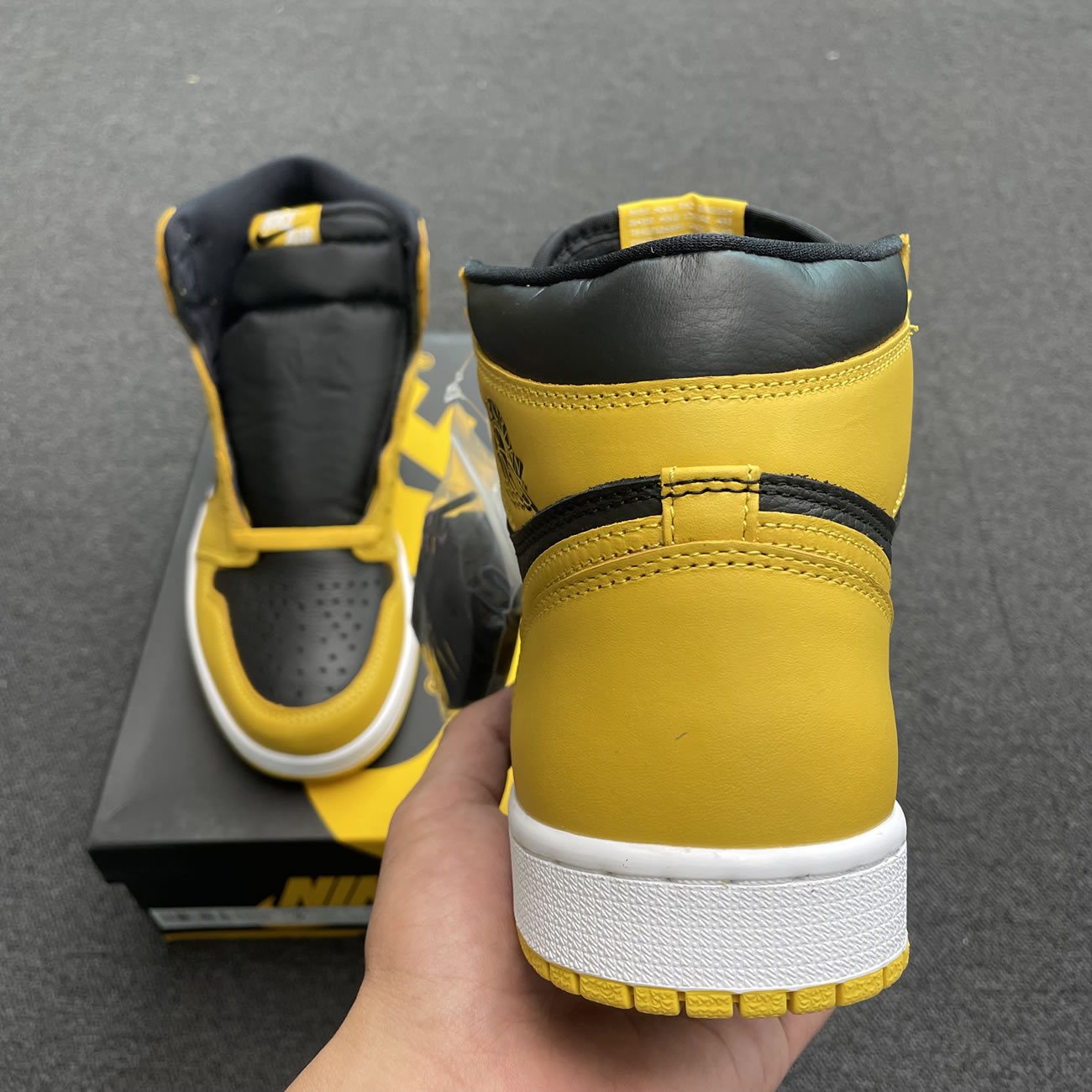 Jordan 1 Retro High Pollen 555088 701 (2) - newkick.app