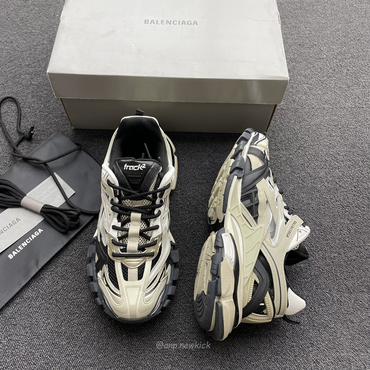 Balenciaga Track.2 Beige Black 568614w2gn38071 (12) - newkick.app