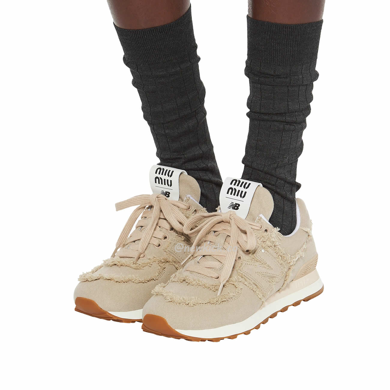 New Balance 574 Miu Miu Denim Colonial Beige (12) - newkick.app