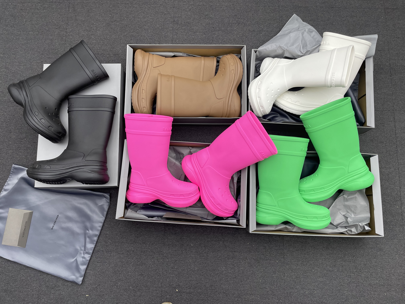 Balenciaga X Crocs Boot Black White Green Bright Pink Beige Rubber 677388w1s8e1000 (14) - newkick.app