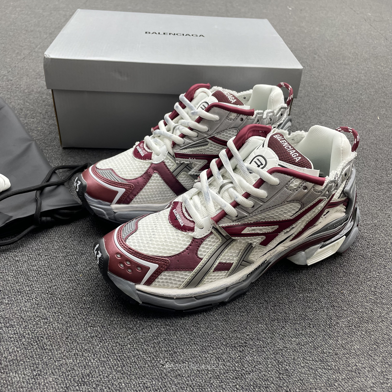 Balenciaga Runner Burgundy 677403w3rb3 (6) - newkick.app