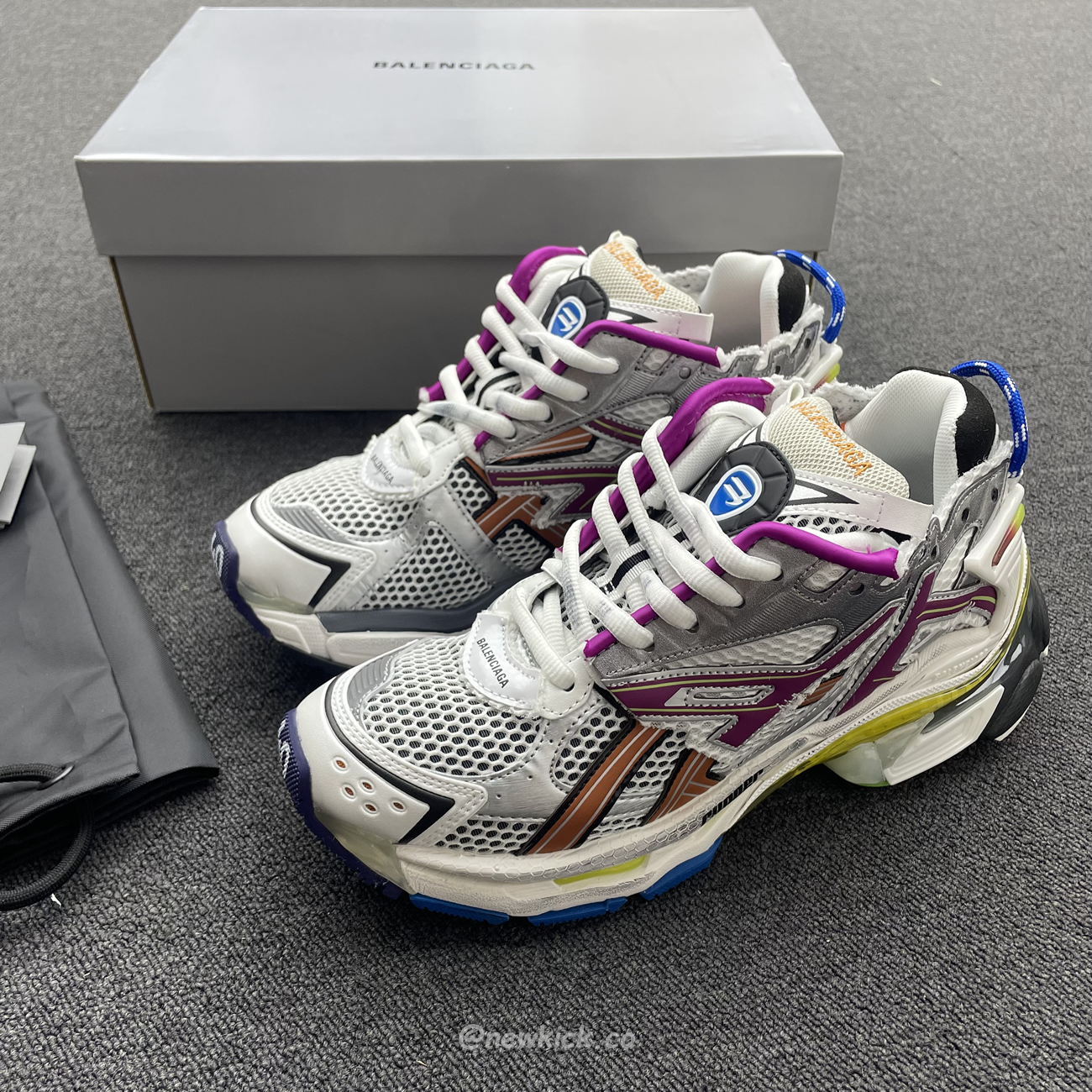 Balenciaga Runner Multicolor 677403w3rb68123 (11) - newkick.app