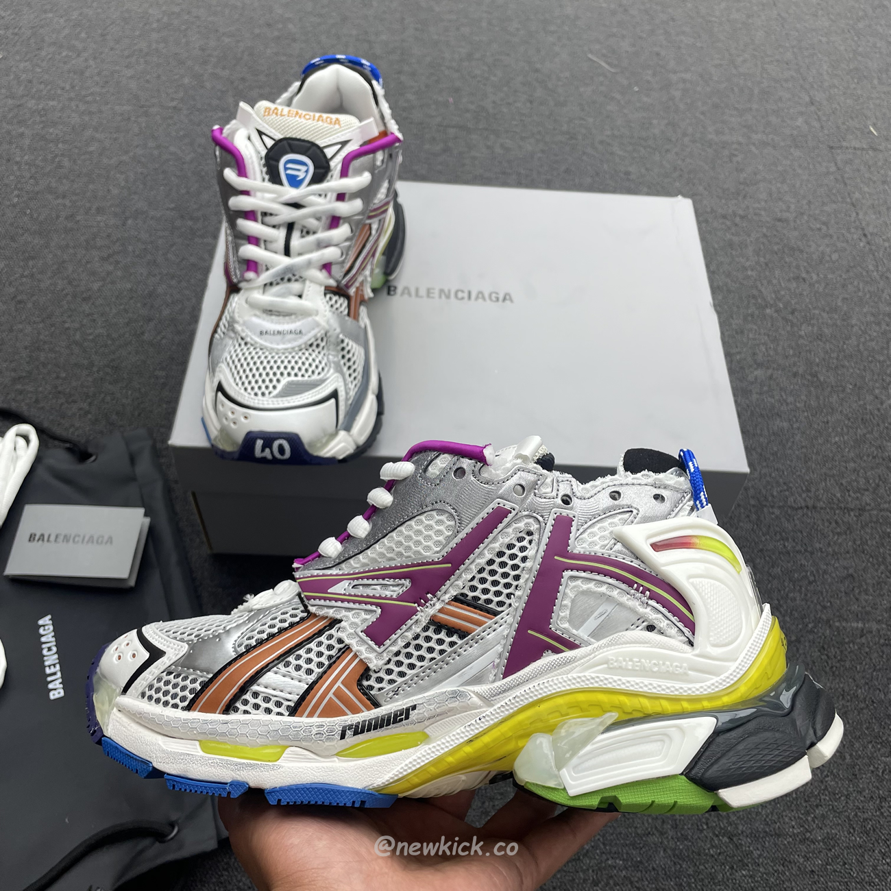 Balenciaga Runner Multicolor 677403w3rb68123 (5) - newkick.app