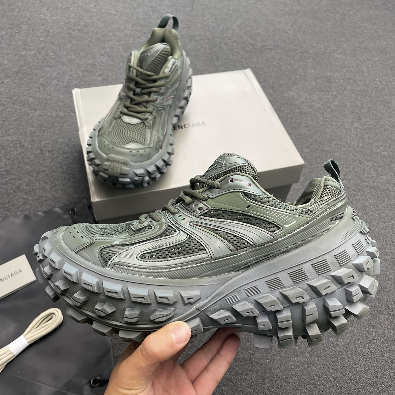 Balenciaga Defender Green Black Grey Navy Beige (37) - newkick.app