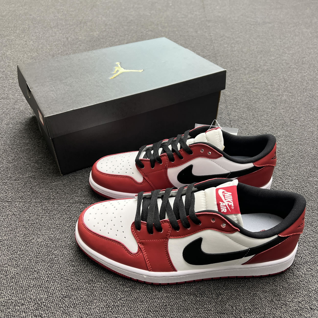 Jordan 1 Retro Low Chicago 2016 705329 600 (5) - newkick.app