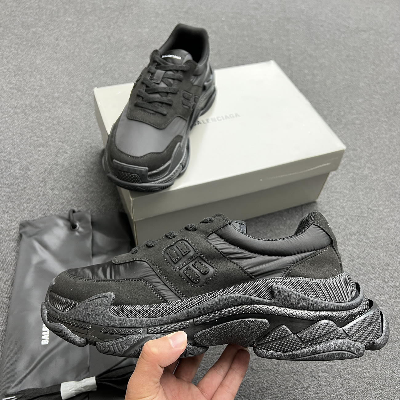 Balenciaga Triple S Nylon Black Bule 710157 W3cu1 1000 (3) - newkick.app