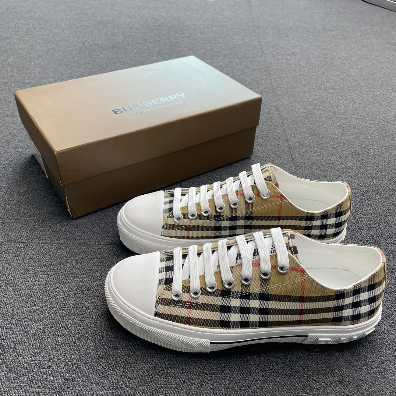 Burberry Vintage Check Cotton Sneakers Archive Beige White W 80505061 (10) - newkick.app